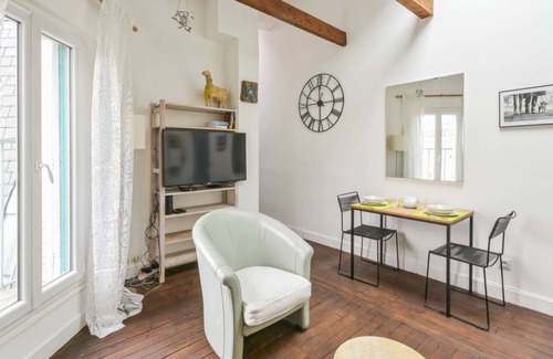 7th Arrondissement Apartment | 40 m² Apartment ∙ 1 bedroom ∙ 2 guests