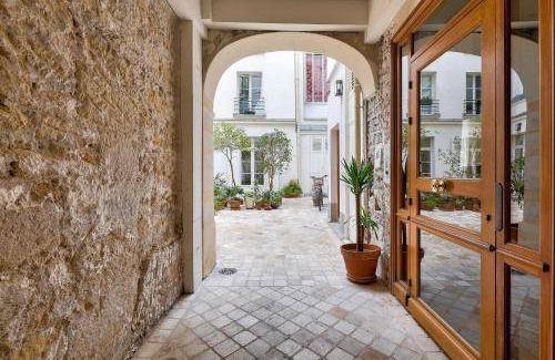 Quartier Sainte-Avoye Apartment | 40 m² Apartment ∙ 2 bedrooms ∙ 4 guests