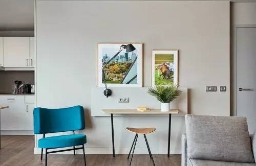 Suresnes Apartment | 40 m² Apartment ∙ 1 bedroom ∙ 4 guests