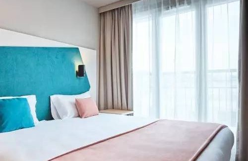 Suresnes Apartment | 40 m² Apartment ∙ 1 bedroom ∙ 4 guests