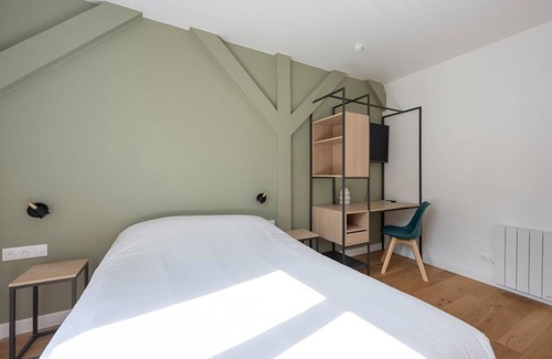 Quartier de la Goutte-d'Or Resort | 40 m² Private room ∙ 1 bedroom ∙ 1 guest