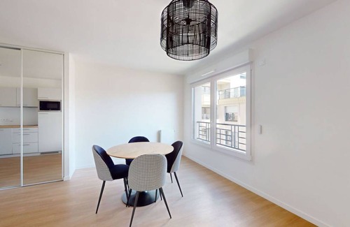 Saint-Ouen Resort | 40 m² Private room ∙ 1 bedroom ∙ 2 guests