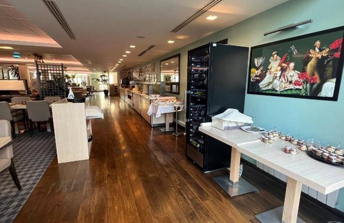 Roissy-en-France Apartment | 40 m² Serviced apartment ∙ 127 guests