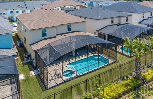 Bay Lake House | 405 m² House ∙ 9 bedrooms ∙ 20 guests