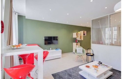Les Halles Apartment | 42 m² Apartment ∙ 1 bedroom ∙ 2 guests
