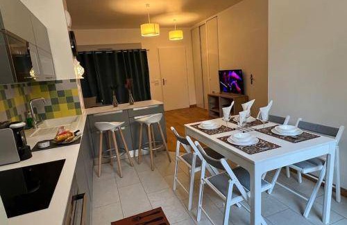 Epinay-sur-Seine Apartment | 44 m² Apartment ∙ 2 bedrooms ∙ 5 guests