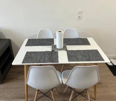 Le Blanc-Mesnil Apartment | 45 m² Apartment ∙ 1 bedroom ∙ 4 guests