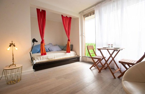 Quartier du Petit-Montrouge Apartment | 45 m² Apartment ∙ 2 guests