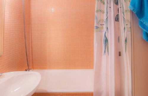 Quartier du Petit-Montrouge Apartment | 45 m² Apartment ∙ 2 guests