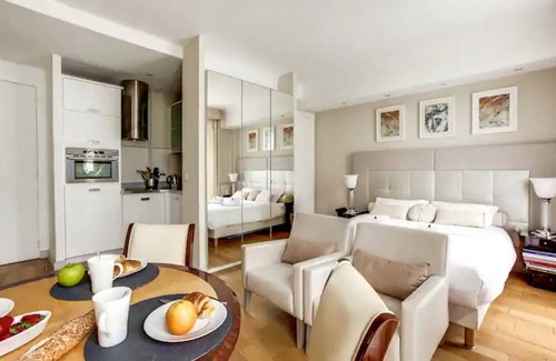 Quartier Sainte-Avoye Apartment | 45 m² Apartment ∙ 2 guests