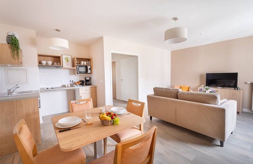 Le Raincy Apartment | 45 m² Apartment ∙ 1 bedroom ∙ 1 guest