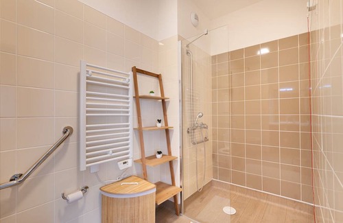 Le Raincy Apartment | 45 m² Apartment ∙ 1 bedroom ∙ 1 guest