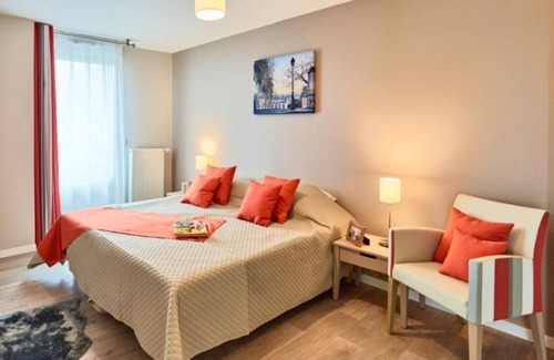 Suresnes Apartment | 45 m² Apartment ∙ 1 bedroom ∙ 1 guest