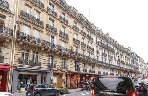 Champs-Elysees Apartment | 48 m² Serviced apartment ∙ 2 bedrooms ∙ 127 guests