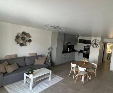 Montfermeil Apartment | 49 m² Apartment ∙ 1 bedroom ∙ 4 guests