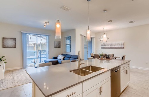 Four Corners House | 4Bed Private Pool 10 Guests Champions gate - 8981