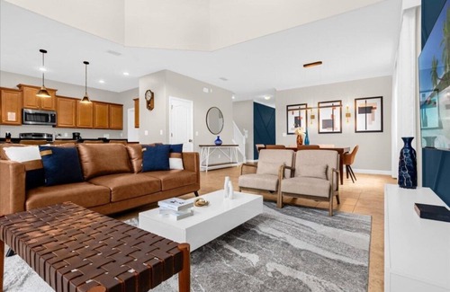 Florida Central Atlantic Coast House | 5 Bedrooms/5 Bathrooms/Paradise Palms (2966 BP)