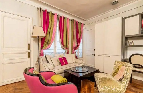 Notre Dame Apartment | 50 m² Apartment ∙ 2 bedrooms ∙ 4 guests