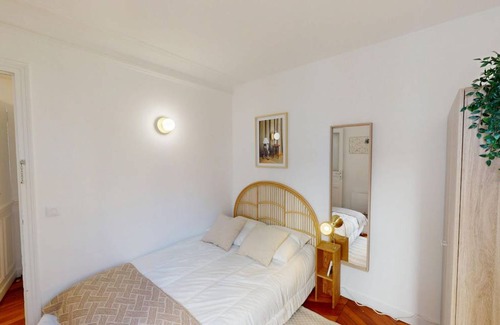 Quartier de Rochechouart Resort | 50 m² Private room ∙ 1 bedroom ∙ 1 guest
