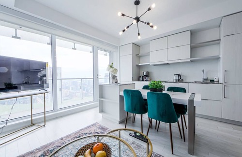 Bay Street Corridor Apartment | 51 m² Apartment ∙ 2 bedrooms ∙ 4 guests