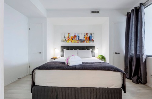 Bay Street Corridor Apartment | 51 m² Apartment ∙ 2 bedrooms ∙ 4 guests
