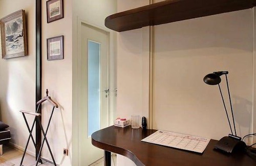 Neuilly-sur-Seine Apartment | 51 m² Apartment ∙ 1 bedroom ∙ 2 guests