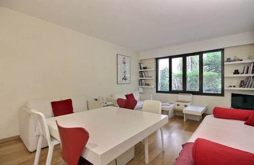 Les Halles Apartment | 54 m² Apartment ∙ 1 bedroom ∙ 2 guests