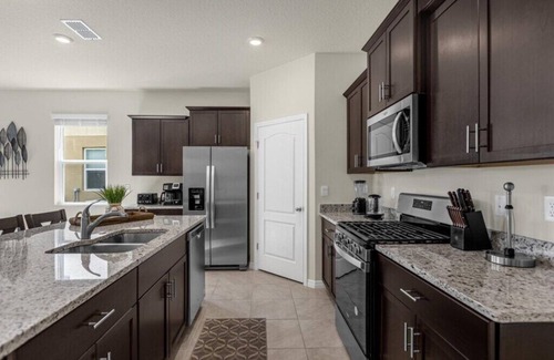 Sunridge Woods House | 6 Bedroom/5.5 Bathroom/Solterra (7664 OL)