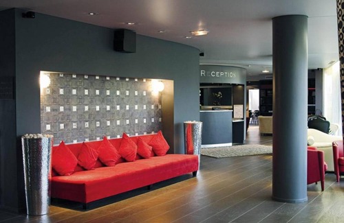 Roissy-en-France Hotel | 60 m² Hotel ∙ 127 guests
