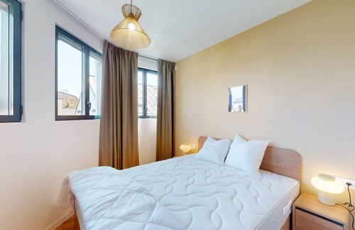 Suresnes Resort | 618 m² Private room ∙ 1 bedroom ∙ 2 guests