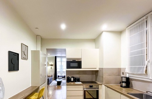 8th Arrondissement Apartment | 64 - Urban Luxury Flat near Champs-Elysées