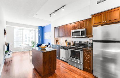 Fort York Apartment | 65 m² Apartment ∙ 2 bedrooms ∙ 4 guests