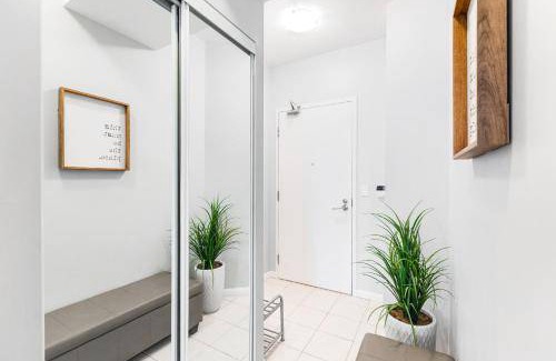 Fort York Apartment | 65 m² Apartment ∙ 2 bedrooms ∙ 4 guests