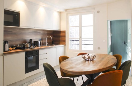 Sorbonne Apartment | 65 m² Apartment ∙ 2 bedrooms ∙ 6 guests