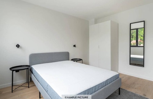 Clichy Resort | 68 m² Private room ∙ 1 bedroom ∙ 1 guest