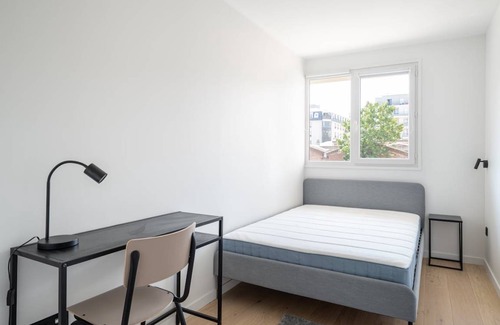 Clichy Resort | 68 m² Private room ∙ 1 bedroom ∙ 1 guest