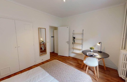 Porte d'Asnieres Resort | 69 m² Private room ∙ 1 bedroom ∙ 1 guest