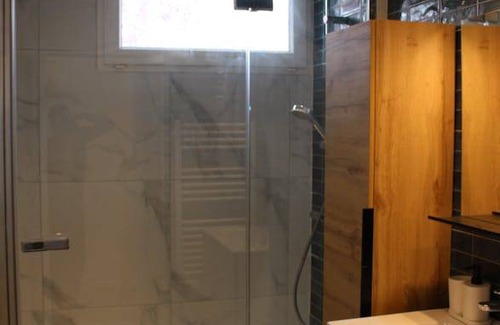 Noisy-le-Grand Resort | 69 m² Private room ∙ 1 bedroom ∙ 4 guests