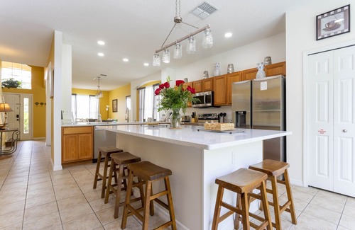 Kissimmee House | 7 Bedroom Luxury Home , Sleeps 16