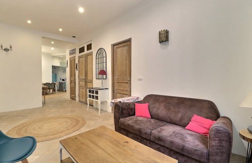 L'Europe Apartment | 70 m² Apartment ∙ 2 bedrooms ∙ 4 guests