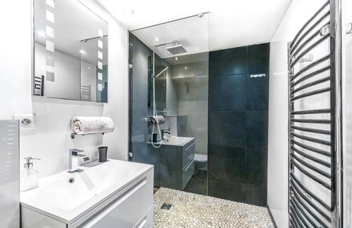 Notre-Dame-des-Champs Apartment | 70 m² Apartment ∙ 2 bedrooms ∙ 5 guests