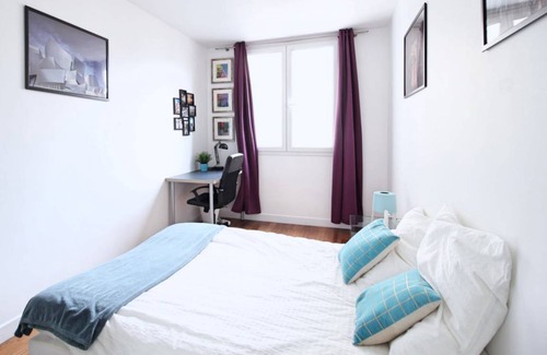 18th Arrondissement Resort | 70 m² Private room ∙ 1 bedroom ∙ 3 guests