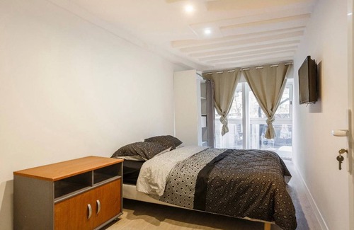 Strasbourg -Saint-Denis Apartment | 71 m² Apartment ∙ 4 bedrooms ∙ 7 guests