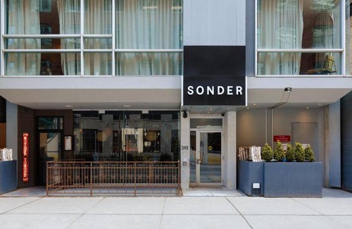 Fashion District Hotel | 71 m² Hotel ∙ 127 guests