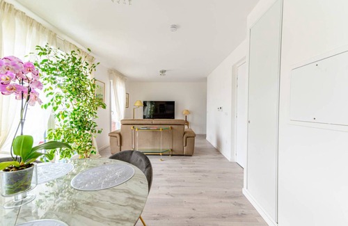 Saint-Ouen Apartment | 72 m² Apartment ∙ 2 bedrooms ∙ 6 guests