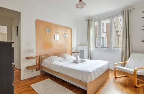 La Garenne-Colombes Apartment | 75 m² Apartment ∙ 2 bedrooms ∙ 4 guests