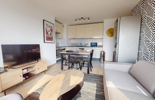 La Garenne-Colombes Resort | 75 m² Private room ∙ 1 bedroom ∙ 1 guest