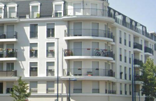 Drancy Centre Apartment | 80 m² Apartment ∙ 1 bedroom ∙ 7 guests