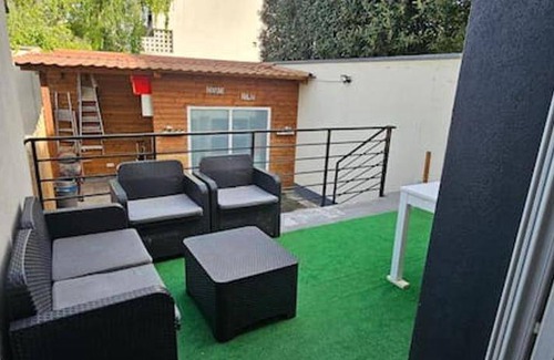 La Courneuve Apartment | 80 m² Apartment ∙ 2 bedrooms ∙ 9 guests