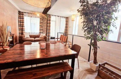 Clichy Apartment | 80 m² Apartment ∙ 2 bedrooms ∙ 7 guests